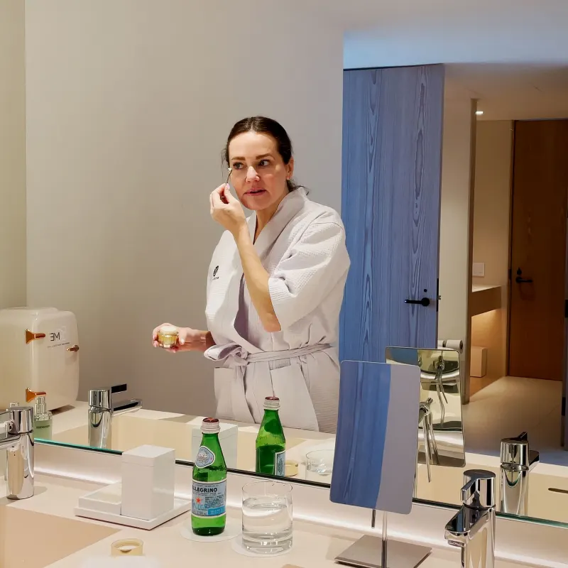 Real Housewives Salt Lake City Star Meredith Marks Shows Us How She Gets Her Beauty Sleep