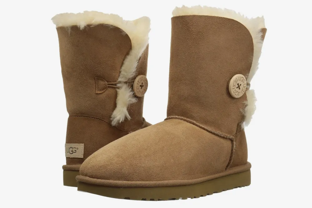 chestnut black boots