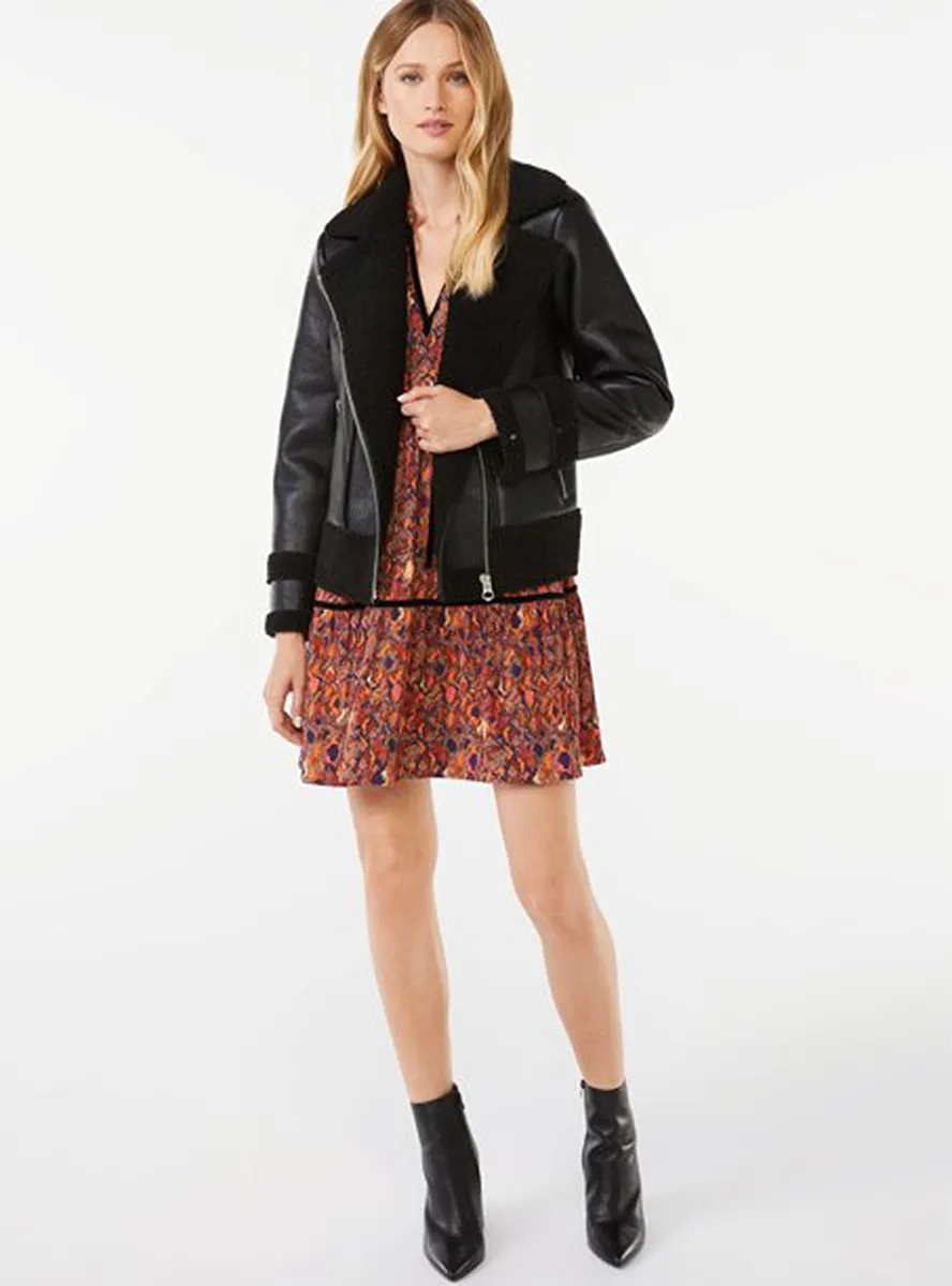 scoop-sherpa-moto-jacket-outfit