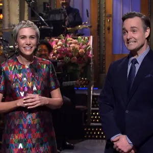 Surprise! Watch Kristen Wiig's 'Saturday Night Live' Return After Crashing Will Forte's Monologue