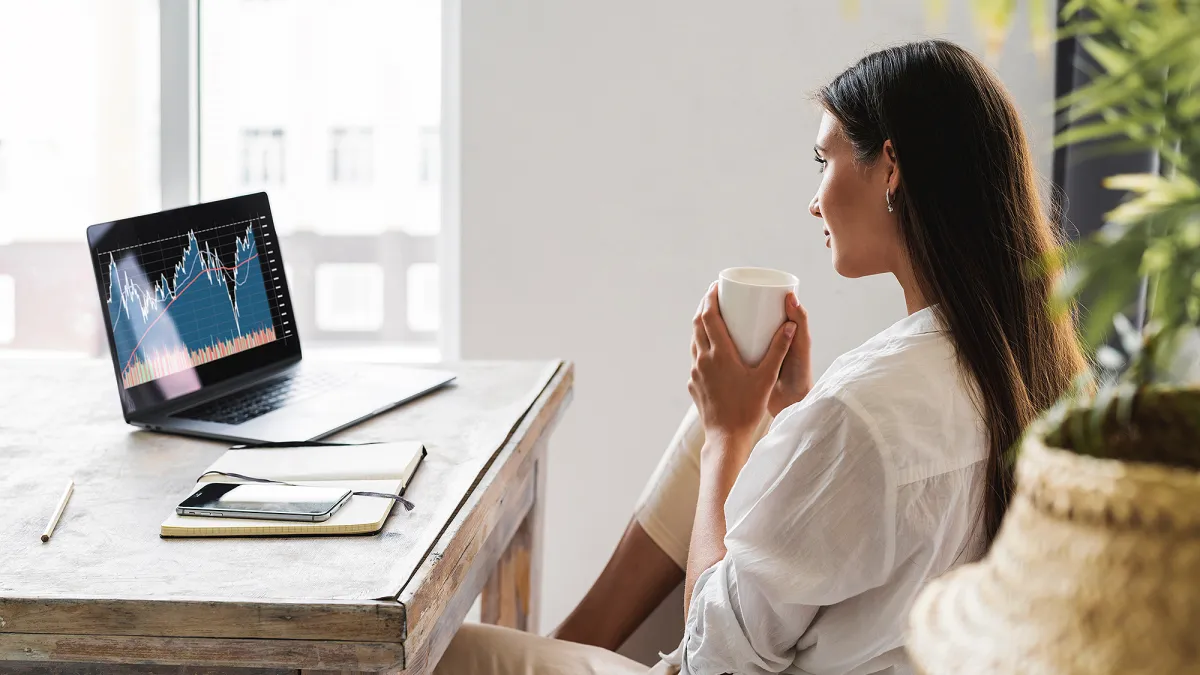 the-motley-fool-stock-advisor-market-woman