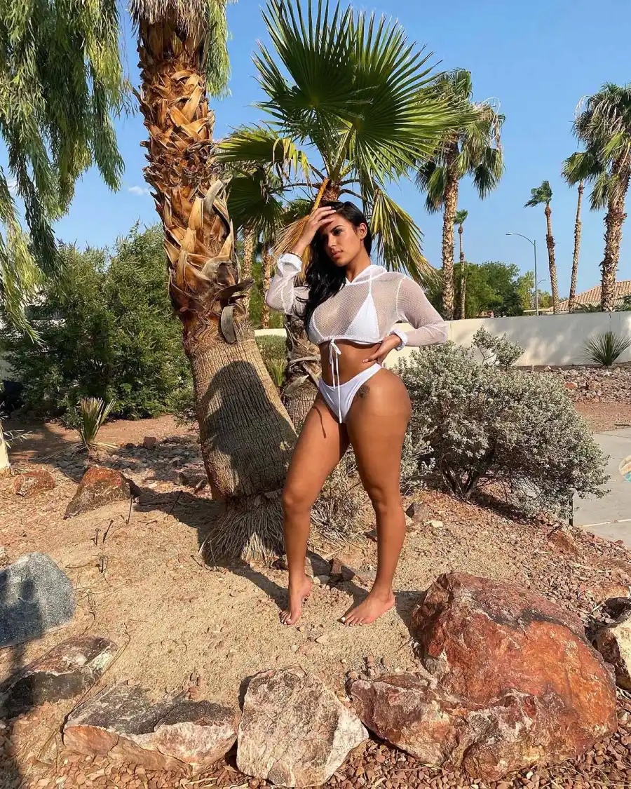 5 Things Know About Kim Lookalike Chaney Jones That Was Spotted With Kanye