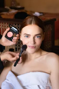 BTS Madeline Brewer SAGs Makeup