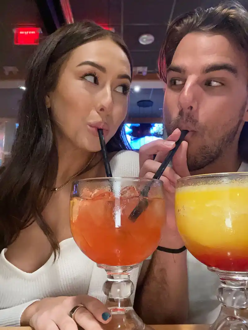 Bachelor Paradise Abigail Heringer Noah Erb Hot Pics