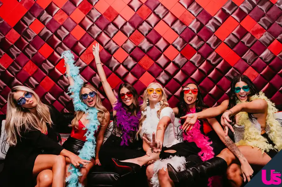 Bachelor Twins Haley Emily Ferguson Throw Joint Bachelorette Party Las Vegas