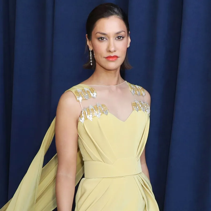 Best Beauty Gallery SAG Awards 2022 Janina Gavankar