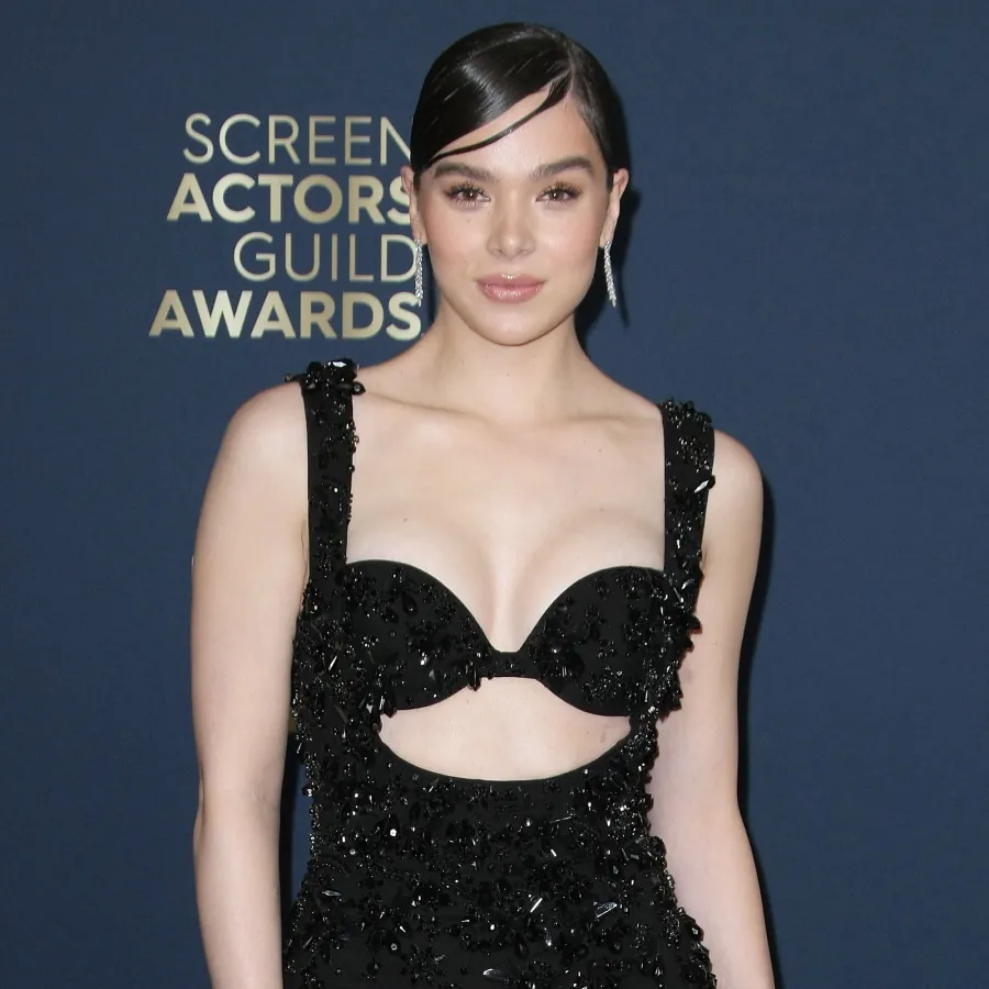 Best Beauty Gallery SAG Awards 2022 Hailee Steinfeld