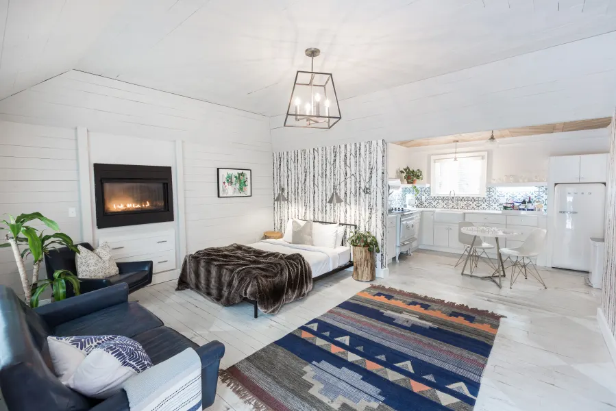 Embrace the Cozy Cabin Vibes at Cedar Lakes Estate