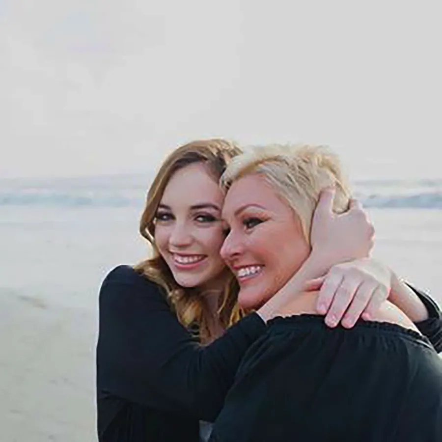 Celebrity Deaths in 2015: Stars We've Lost LeAnn Edmonds