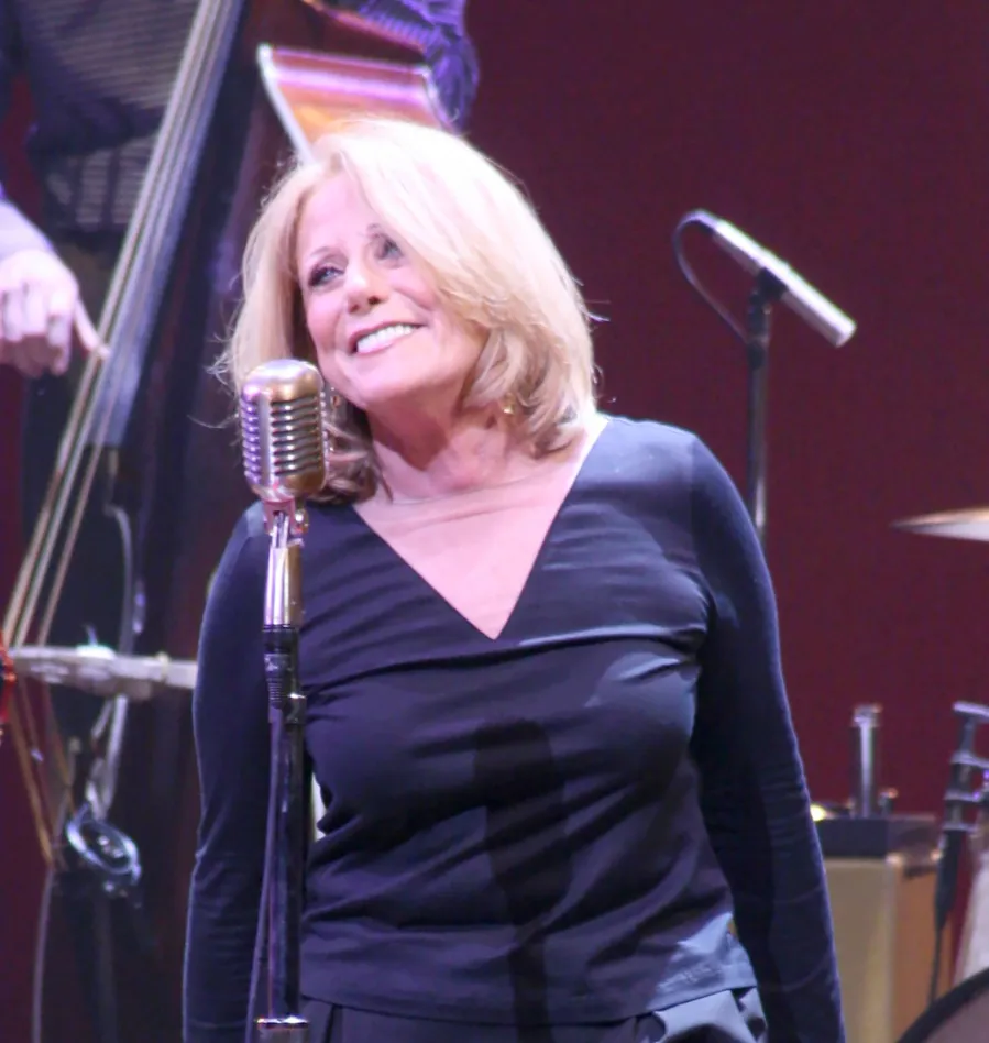 Celebrity Deaths in 2015: Stars We've Lost Lesley Gore