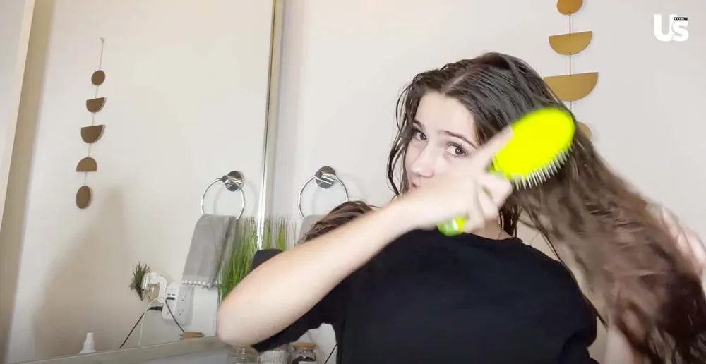 Cheers Morgan Simianer Uses 7 Serums Before Bed It Does Something