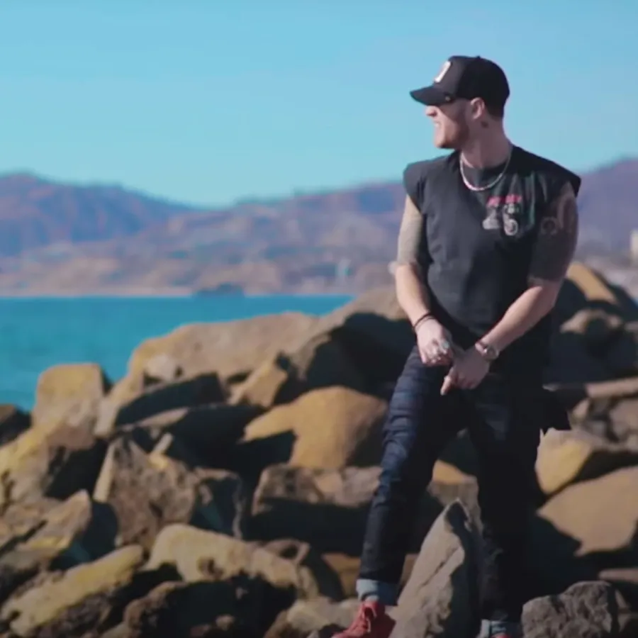 Chet Hanks Ups Downs With Dad Tom Hanks Their Famous Family