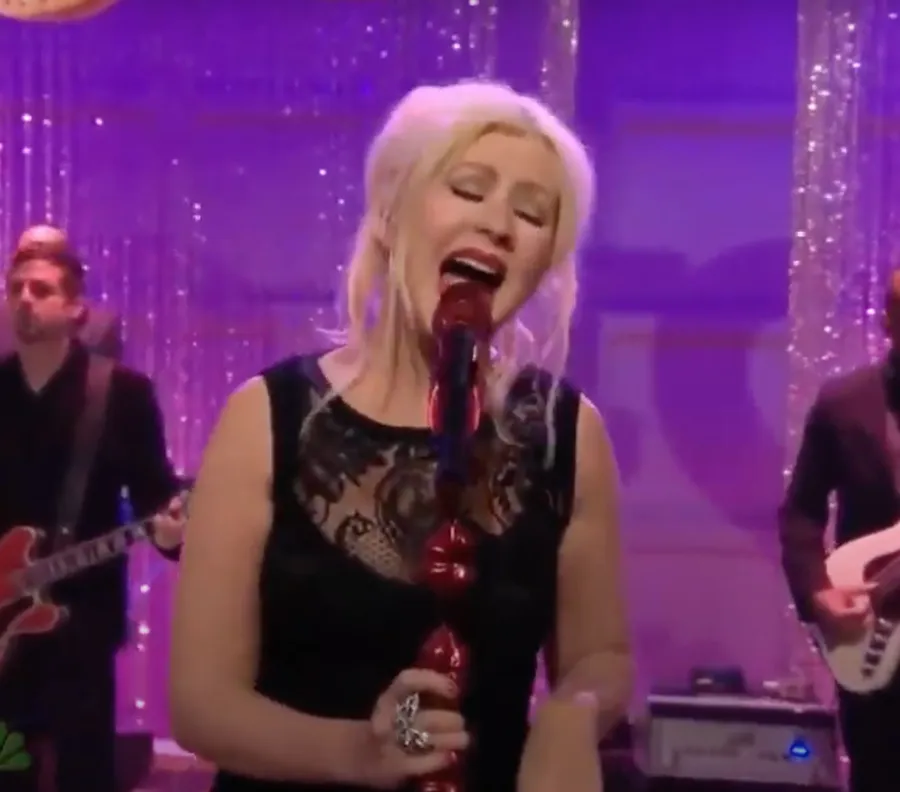 Christina Aguilera's Body Evolution 2013 Tonight Show