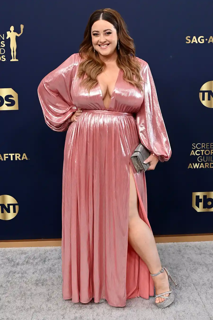 Michelle Meredith Red Carpet Arrival SAG Awards 2022