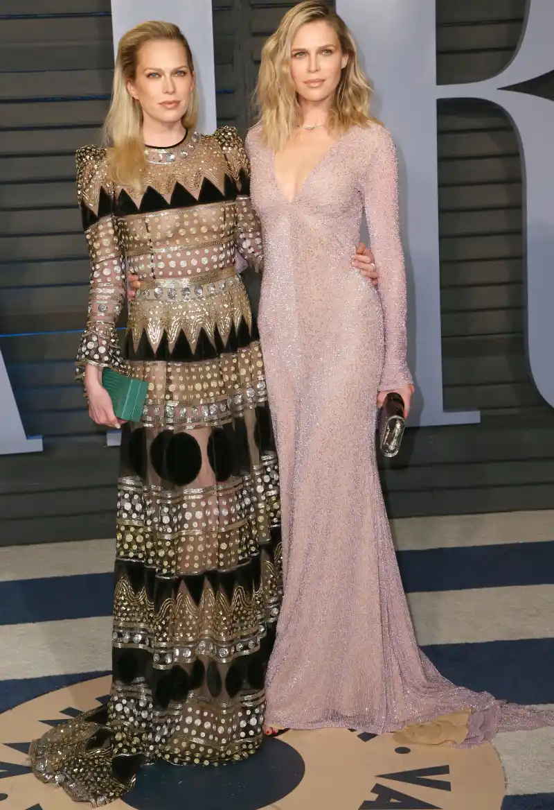 Erin and Sara Foster Open Up About Face Masks and Their Craziest Dares Vanity Fair Oscar Party Mar 2018