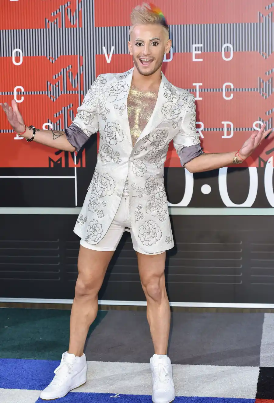 Frankie Grande Reveals the Beauty and Fashion Advice He and Sister Ariana Swap MTV Video Music Awards 2015
