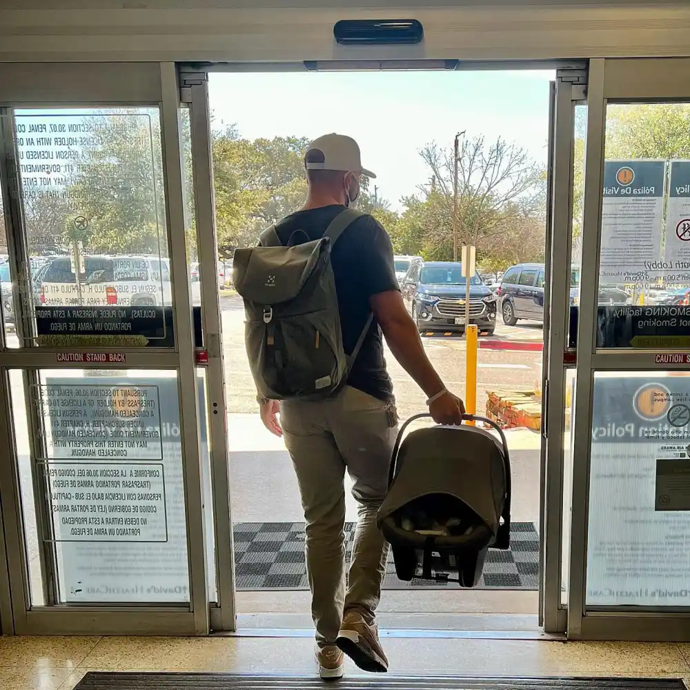 Glee Becca Tobin Welcomes 1st Baby Via Surrogate With Zach Martin After Fertility Struggles 02