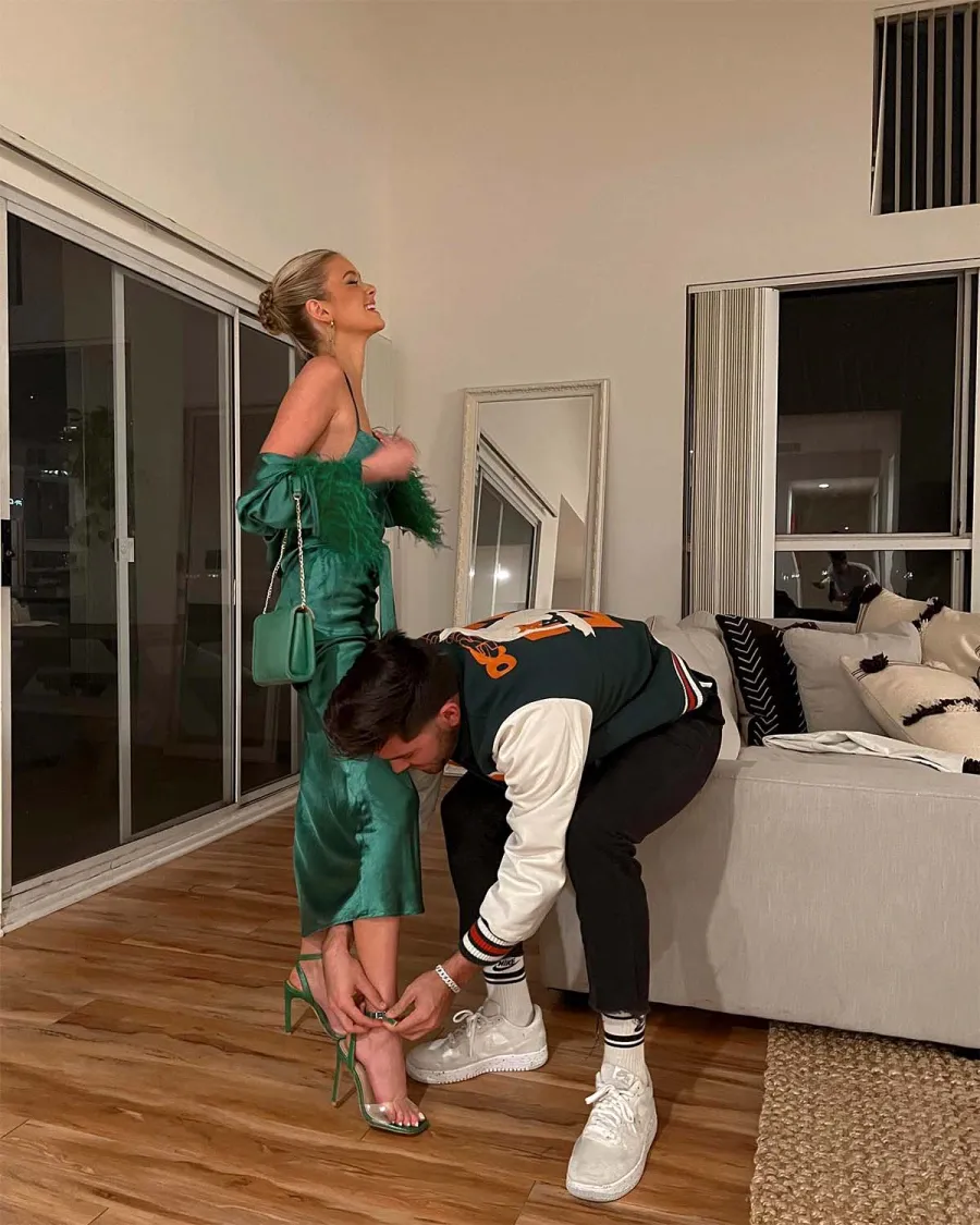 Hannah Godwin Dylan Barbour A Timeline Their Relationship