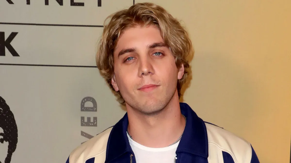 Hello, Lukas Gage! ‘White Lotus’ Alum Joins ‘You’ Season 4