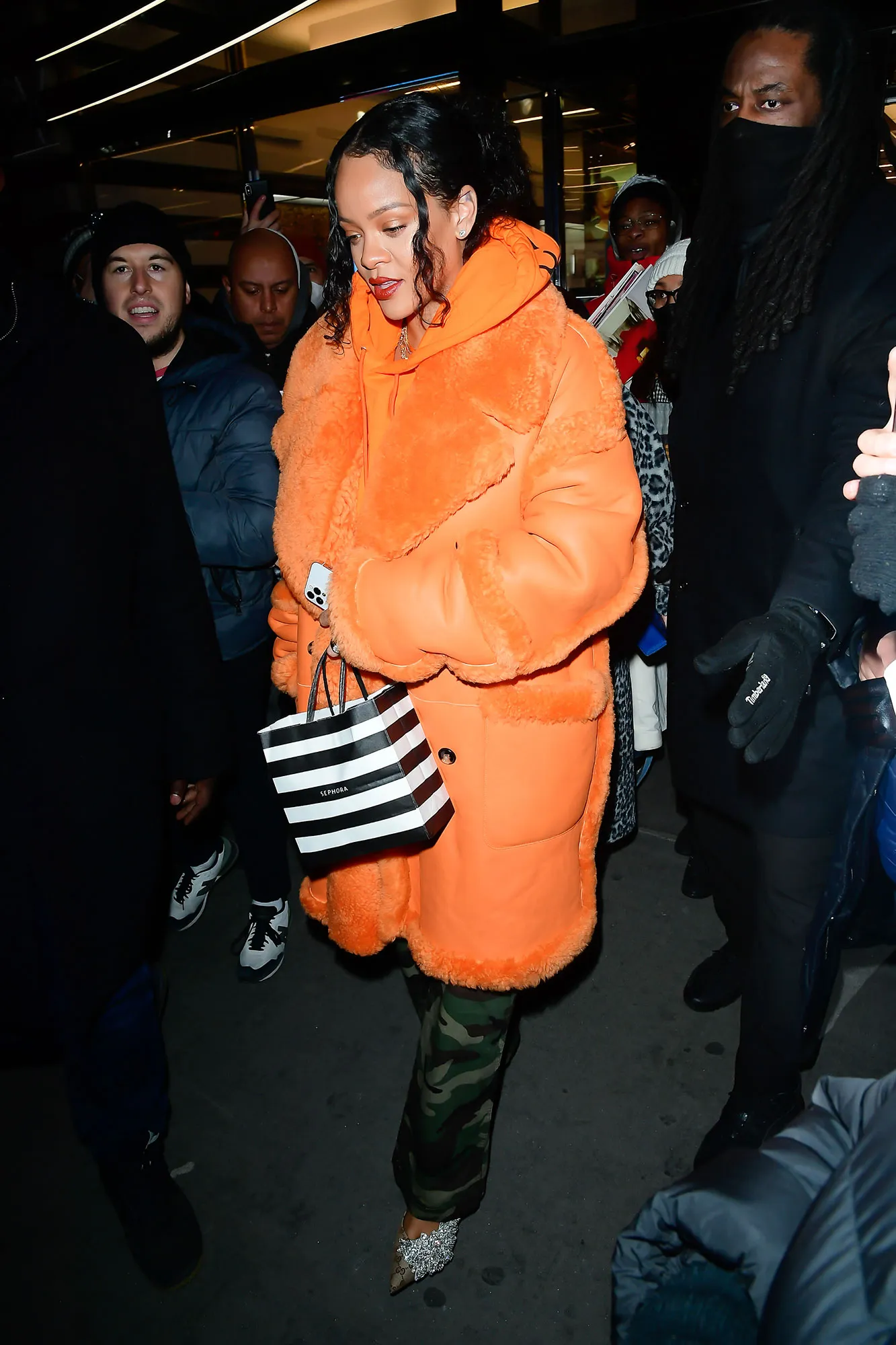 How Rihanna Hid Her Baby Bump Ahead Pregnancy Reveal