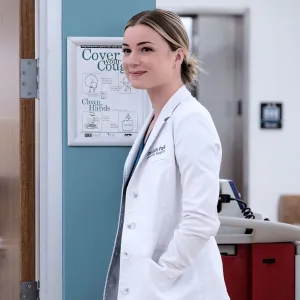 How The Resident Brought Back Nic After Emily VanCamp Exit