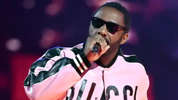 Idris Elba Forgot to Zip Up His Pants Before Presenting at the 2022 BRIT Awards