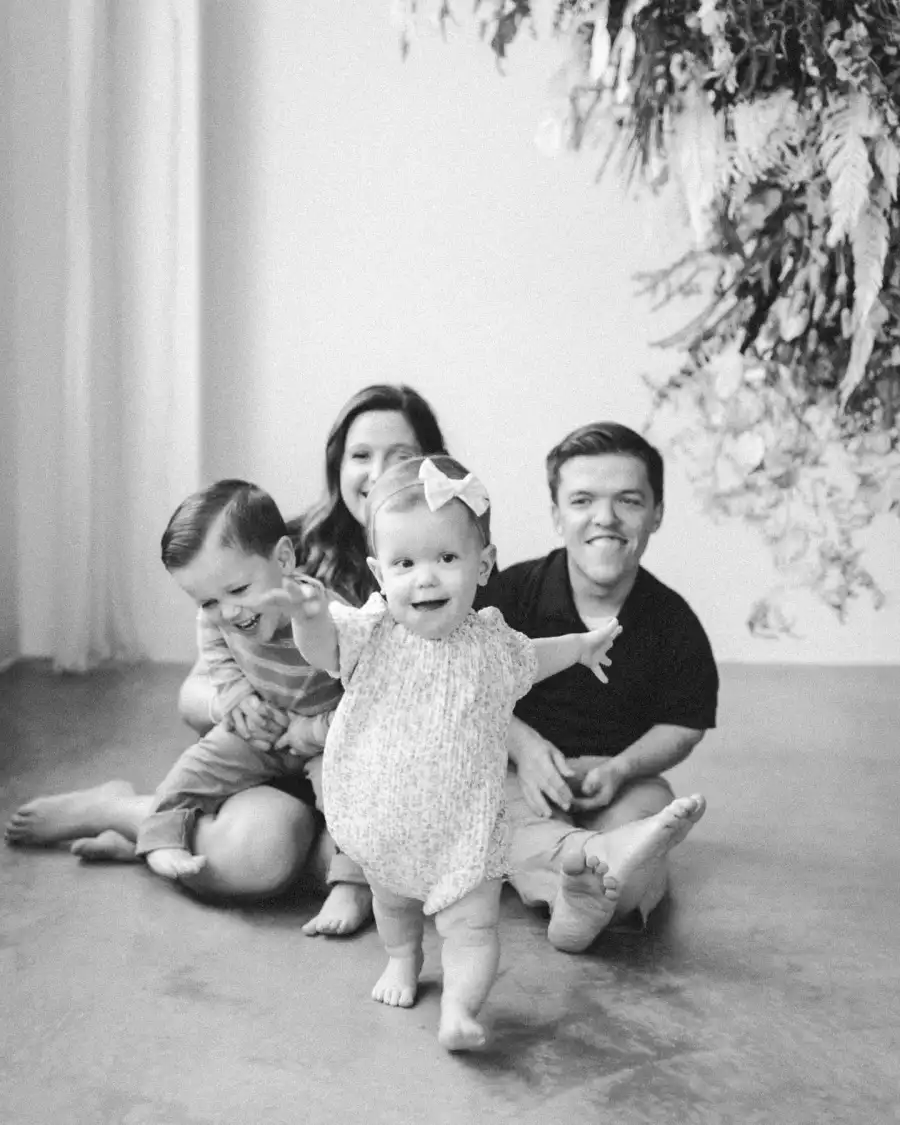Inside Pregnant Tori Roloff Maternity Shoot Ahead 3rd Baby Zach Roloff