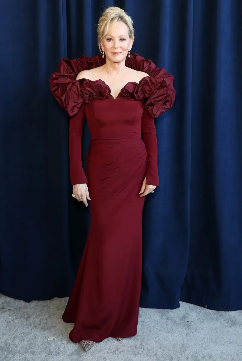 Jean Smart Red Carpet Arrival SAG Awards 2022