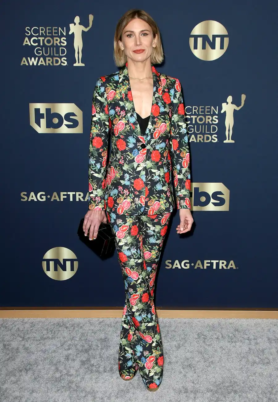 Jen Landon Red Carpet Arrival SAG Awards 2022