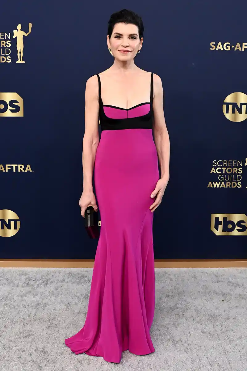 Julianna Margulies Red Carpet Arrival SAG Awards 2022