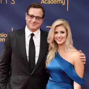 Kelly Rizzo Honors Husband Bob Saget 1st Valentines Day Since His Death