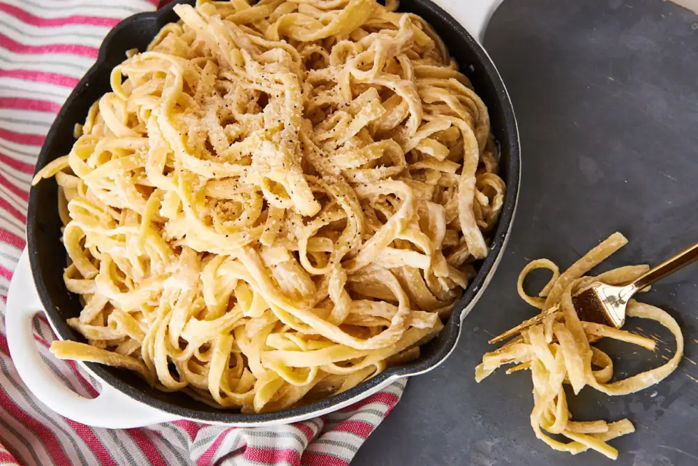 Mean Girls Star Jonathan Bennett Shares His Fettuccini Alfredo Recipe From The Burn Cookbook