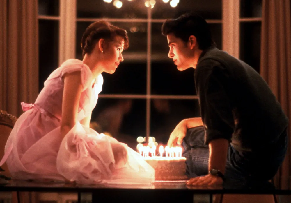 Molly Ringwald&rsquo;s Mother Forgets Her Birthday &mdash; Just Like &lsquo;Sixteen Candles&rsquo;