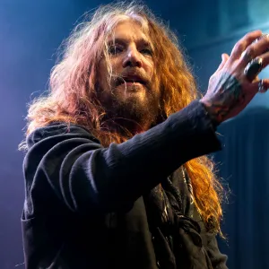 Motley Crue's John Corabi Claims 'Pam & Tommy' Show Is ‘So Full of Bull—t’