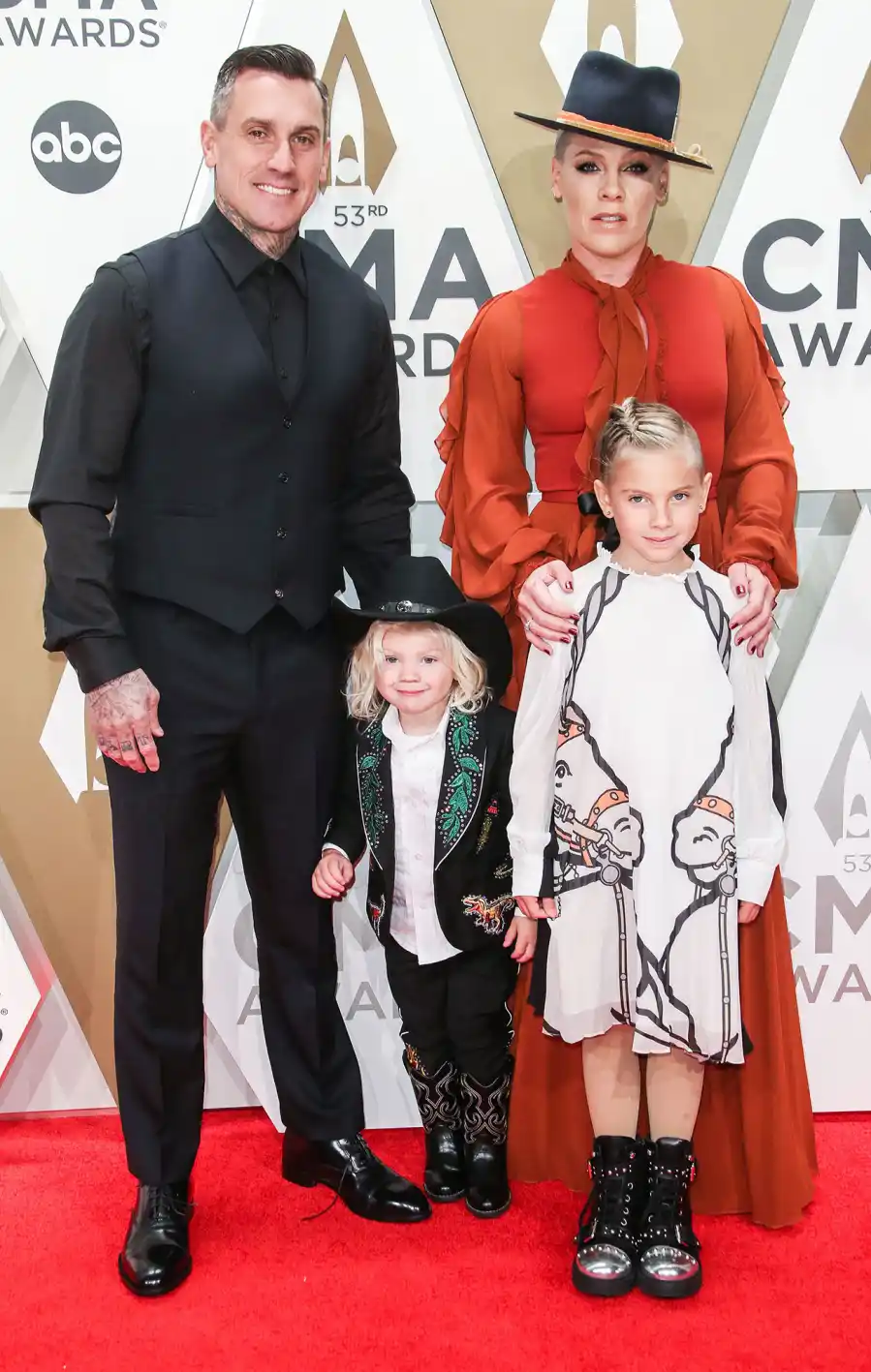 Pink Kids Cant Have Phones More Celeb Parents Technology Rules