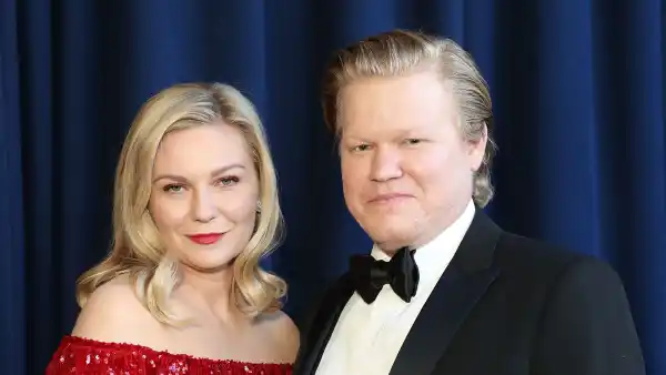 SAG Awards 2022 Kirsten Dunst and Jesse Plemons Are the Cutest Couple on the Red Carpet