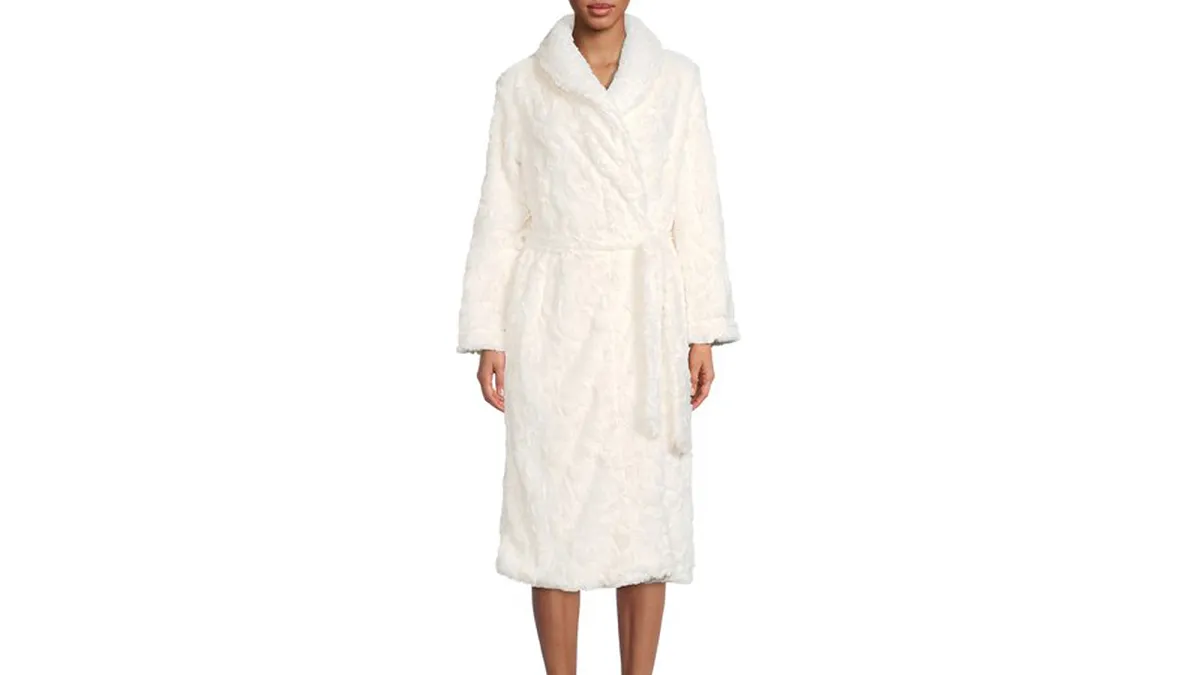 Secret Treasures Women’s Plush Robe