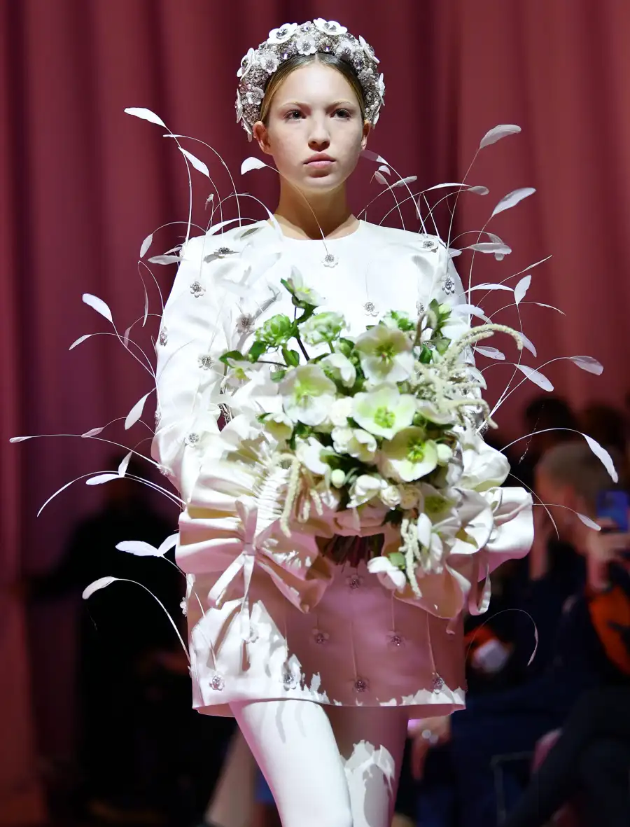 See All the Celebs Bleaching Their Brows