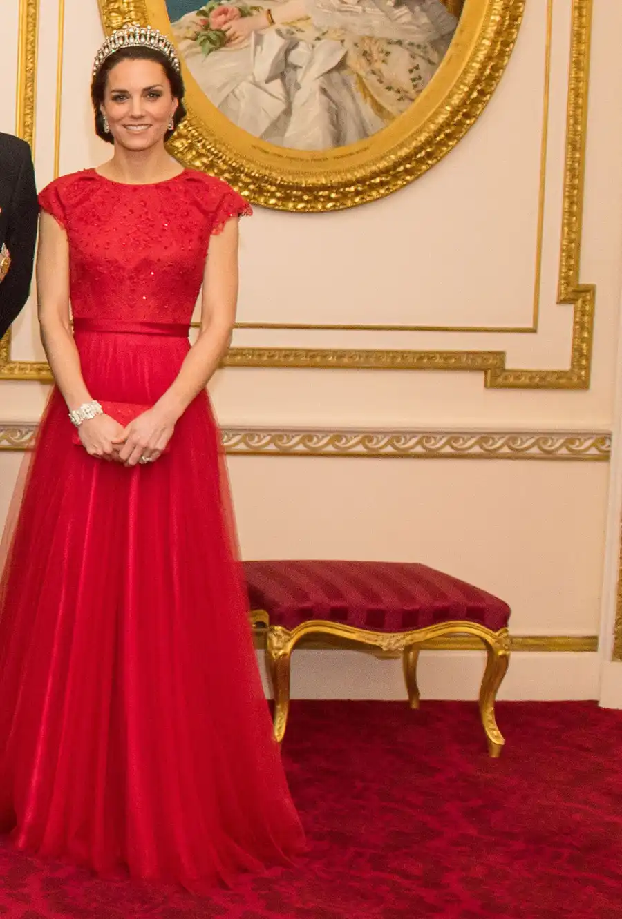 See All the Times Kate Middleton Has Worn Princess Dianas Lovers Knot Tiara Dec 2016