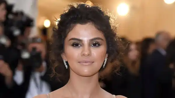 Selena Gomez Wanted to Leave the 2018 Met Gala After Realizing She Was Completely Orange