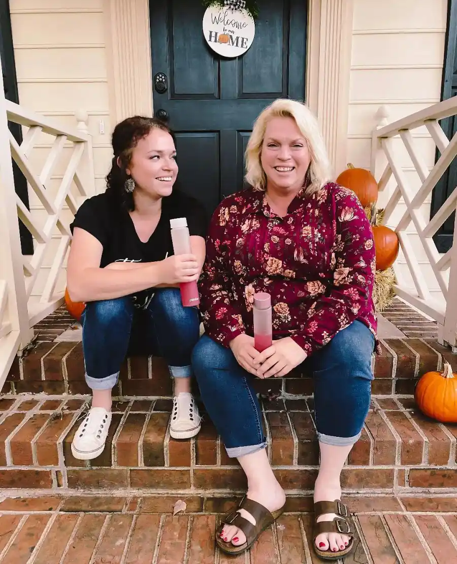 Sister Wives' Janelle Brown's Weight Loss Transformation Through the Years: Before and After Photos