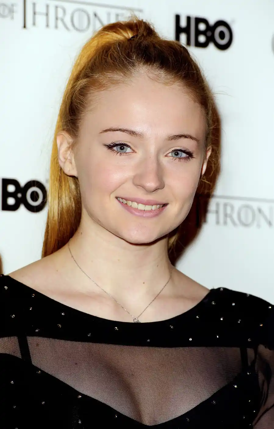 Sofie Turners Most Stunning Beauty Moments of All Time