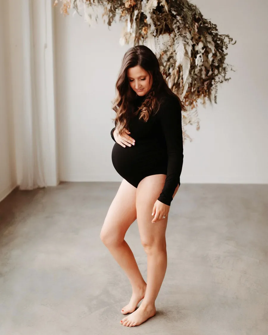 Tori Roloff Maternity Shoot Update
