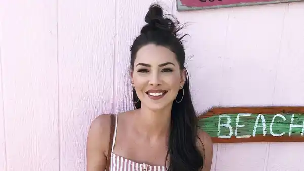 Watch Bachelor Pregnant Jen Saviano Reveal 1st Baby Sex