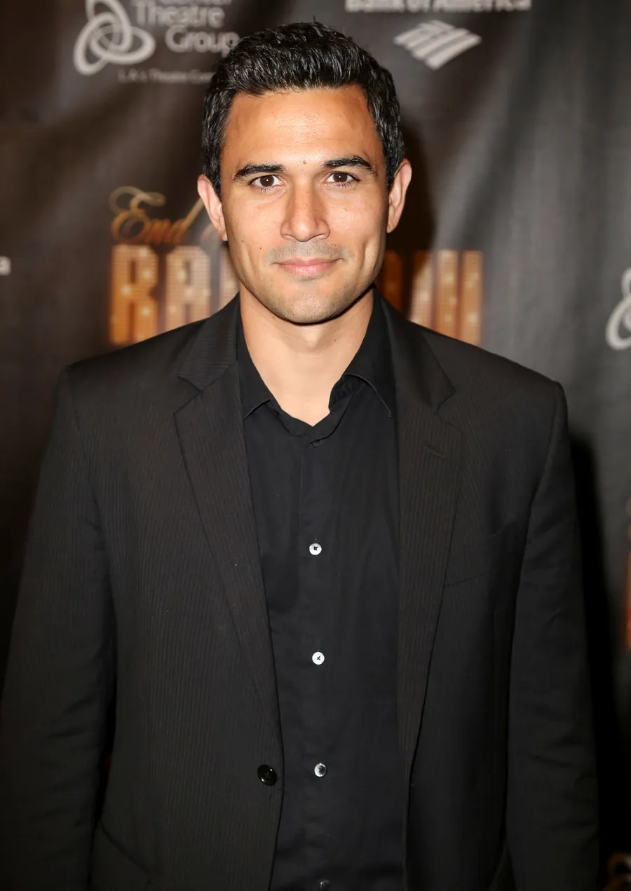 Who Is Ivan Hernandez? 5 Things to Know About the Actor Playing Carrie Bradshaw’s New Love Interest in ‘AJLT’