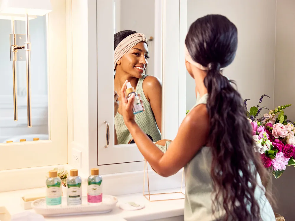 Why Gossip Girl&rsquo;s Savannah Lee Smith Wanted Monet to Have Many Hairstyles