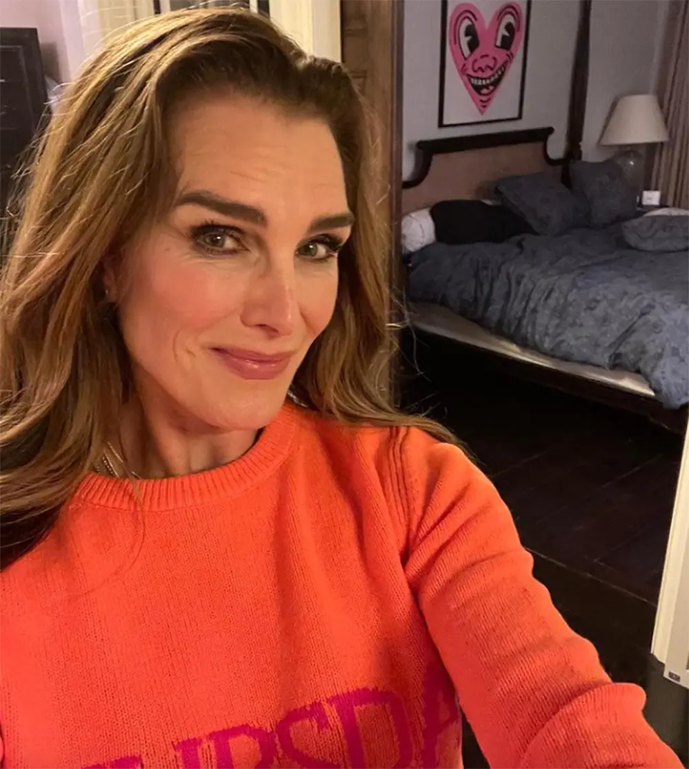 brooke-shields-laneige-lip-mask