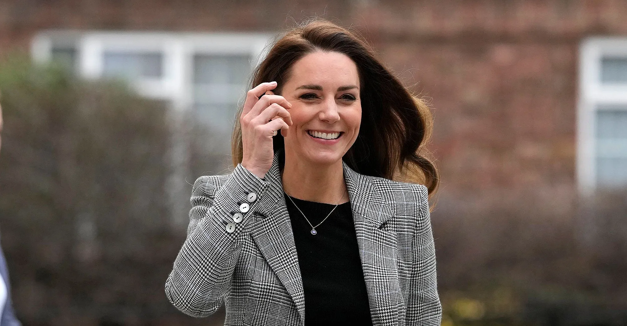duchess-kate-middleton-blundstone-vegan-chelsea-boots