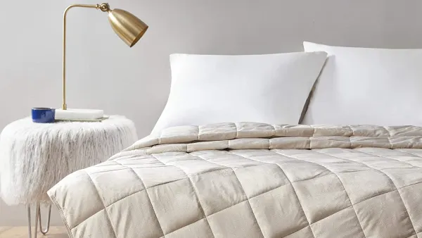 gold weighted blanket