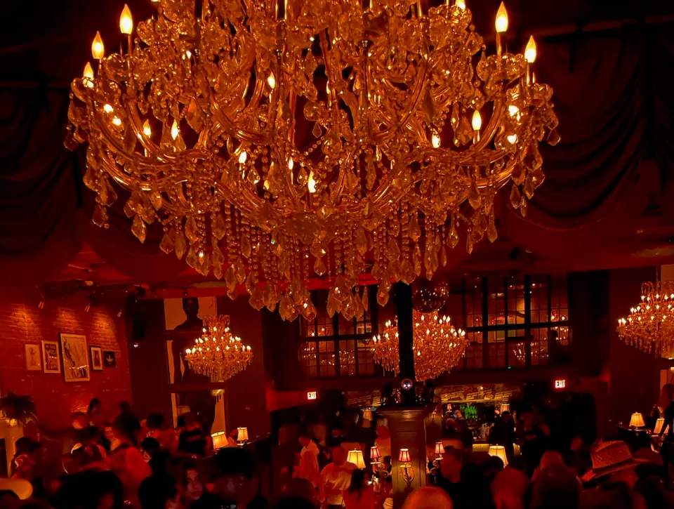 'Real Housewives of Beverly Hills' Star Crystal Kung Minkoff Celebrates 39th Birthday at Warwick